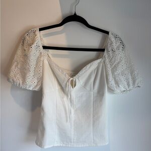 Juniper Blu - White Eyelet Puff Sleeve Peasant Top